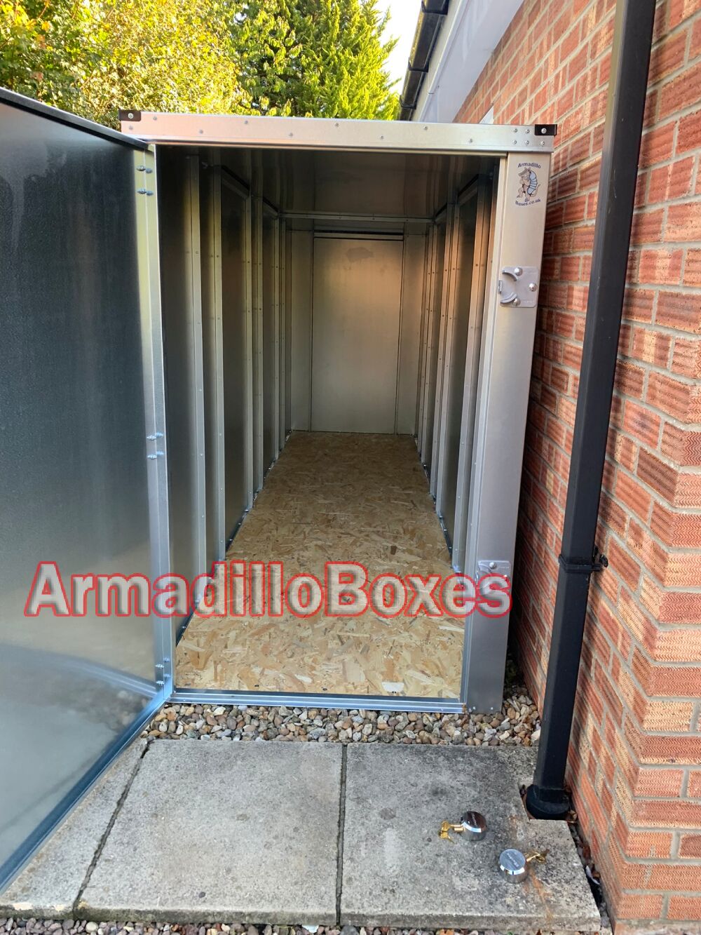 Double narrow Motorcycle shed