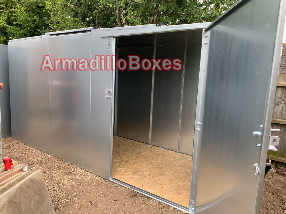 Bespoke armadilloboxes secure shed door on long side