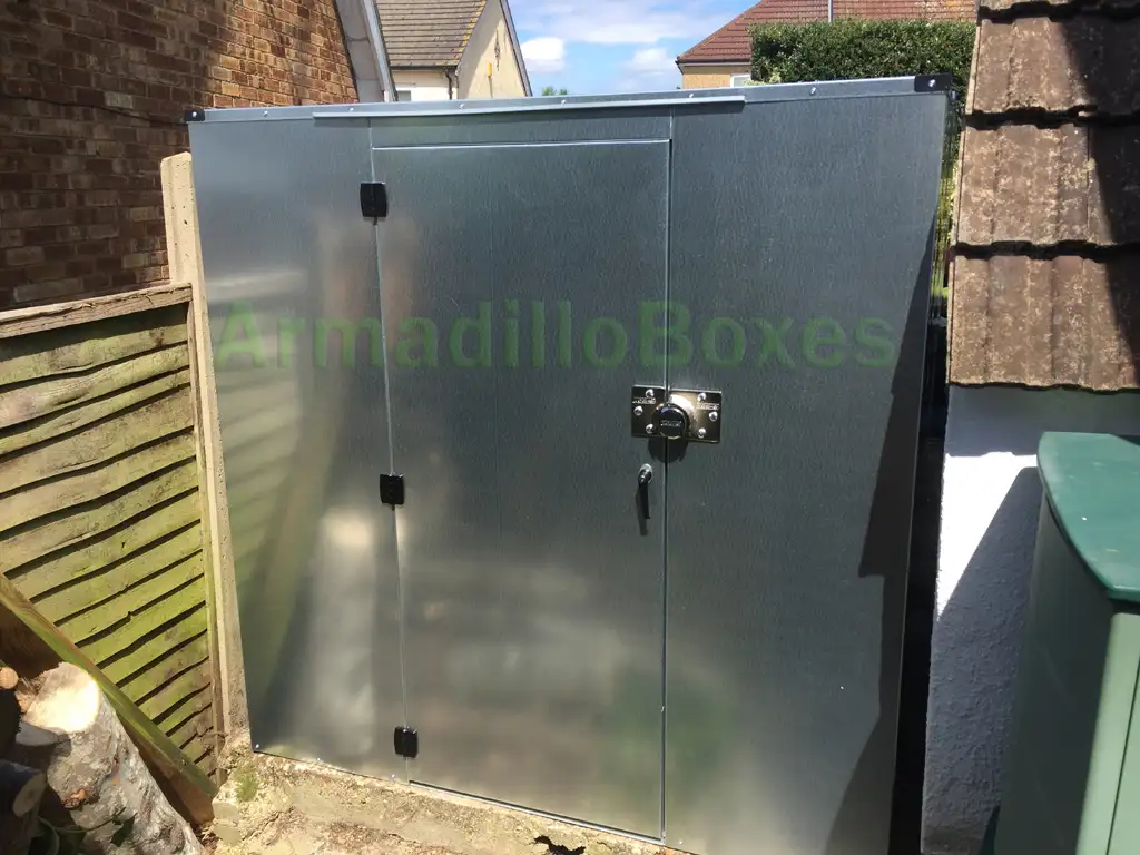 Rear access door