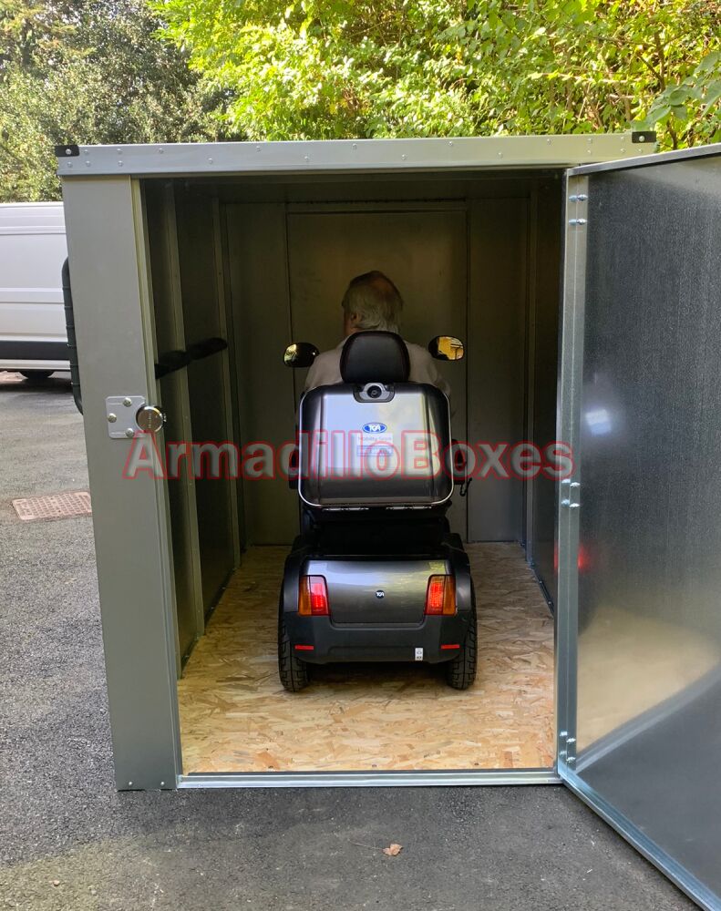 Fatboy Mobility unit with scooter inside