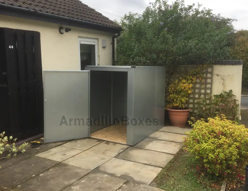 Tall 5ft mobility scooter unit