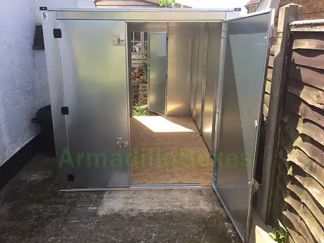 10ft long 6ft 5inch wide Workshop